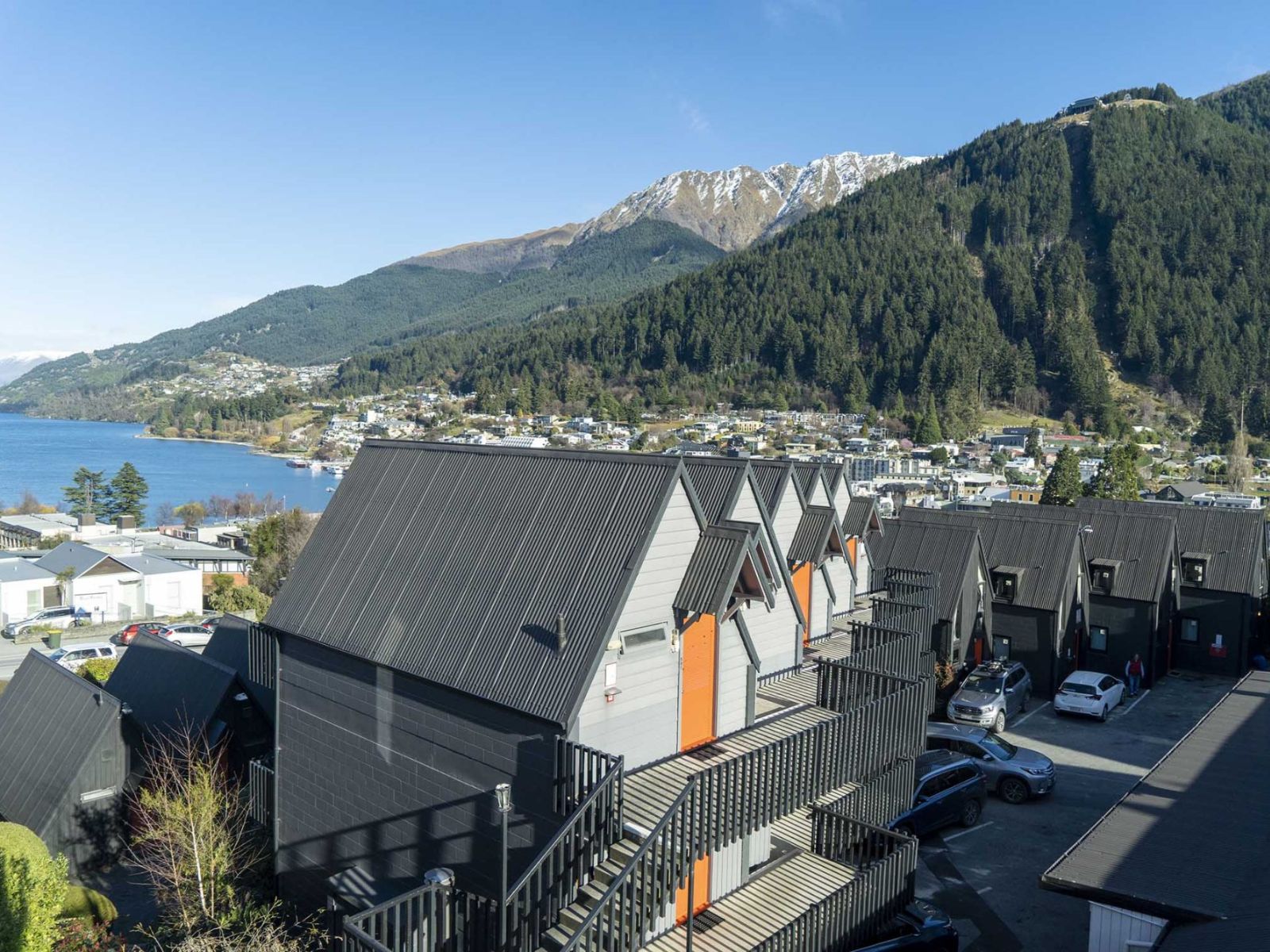 Rondreis Nieuw Zeeland, Queenstown, Heartland Hotel, Accomodatie Met Bergen En Meer