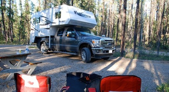 Truck Camper Fraserway | Rondreis Canada