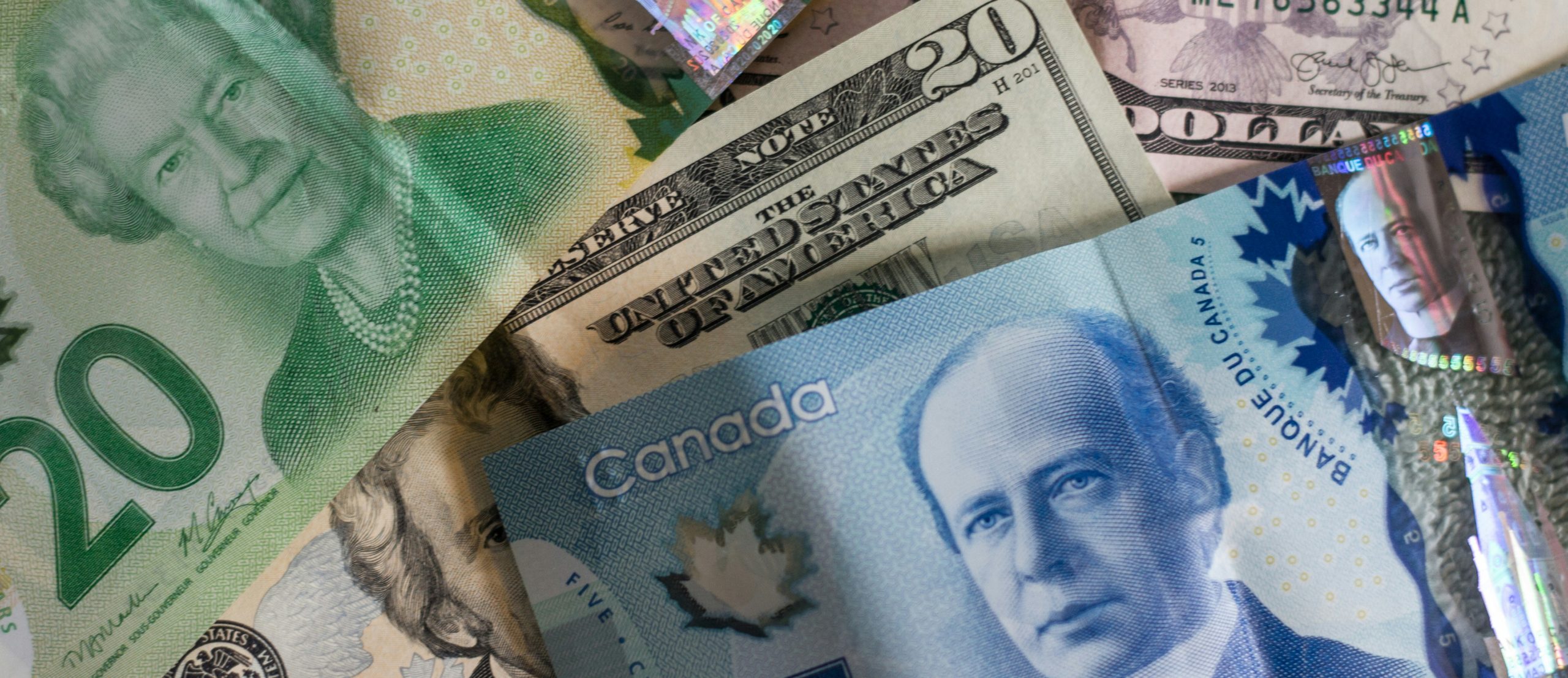 Canadese Dollars met meerdere hoeveelheden