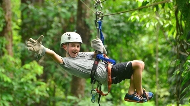 zipline-manuel-antonio-1-aspect-ratio-1000-563