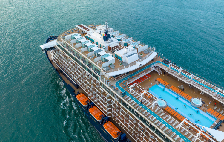 luxe Cruise schip op zee