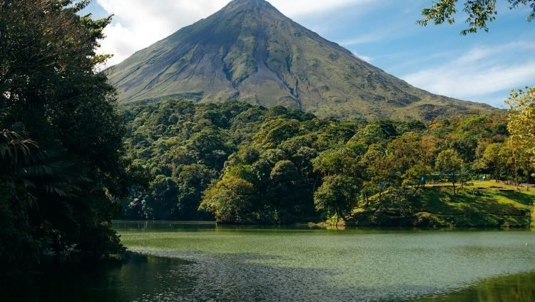 Vakantiebestemming kinderen Arenal vulkaan in Costa Rica
