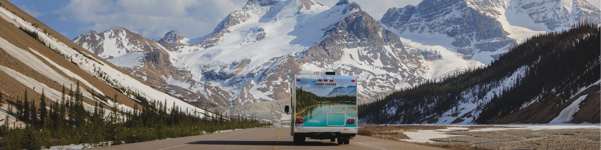 CanaDream Camper Banner Maxi Motorhome MHA Exterior Lifestyle Lakeside Camping