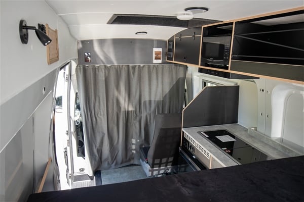 Apollo, Endeavour NZ, keuken