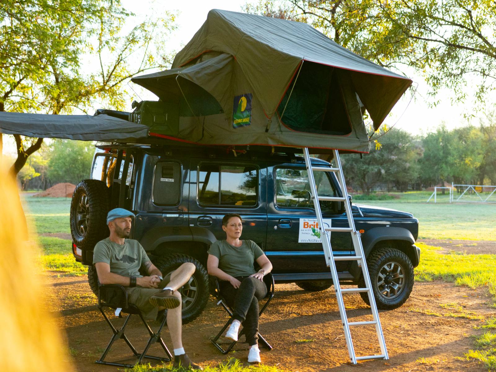 Britz Afrika Suzuki Jimny daktent