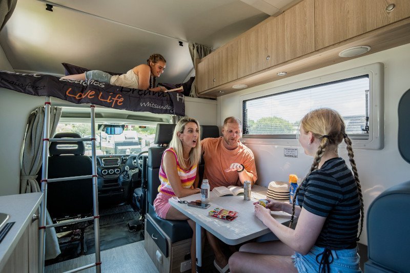 Maui 4 Berth Beach AU Zithoek En Slaapplek Boven