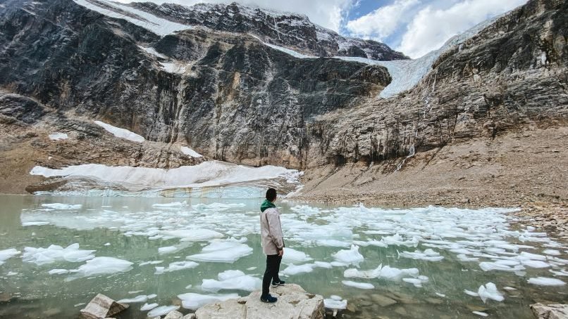 Mount-Edith-Cavell-Icefields-Parkway-Alberta-Canada