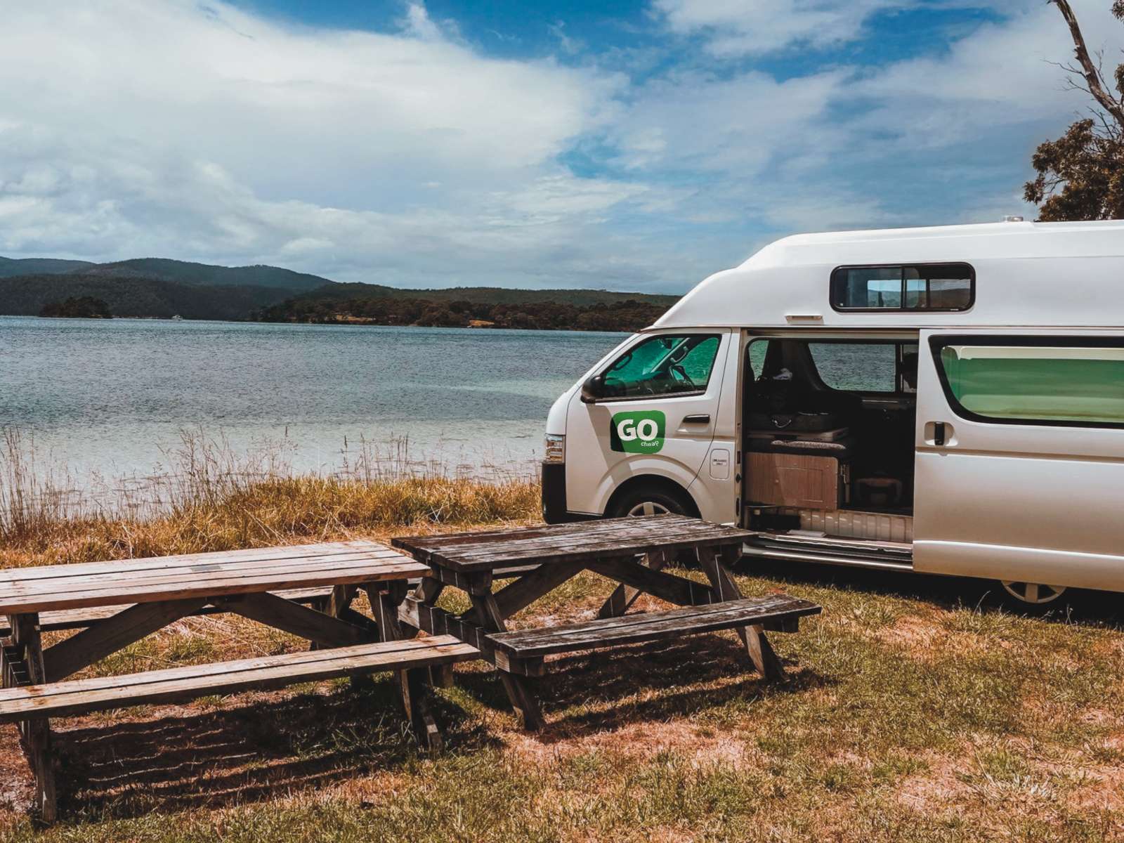 Go Cheap, 2 Berth Hi Top Campervan, Camper Picknickplek