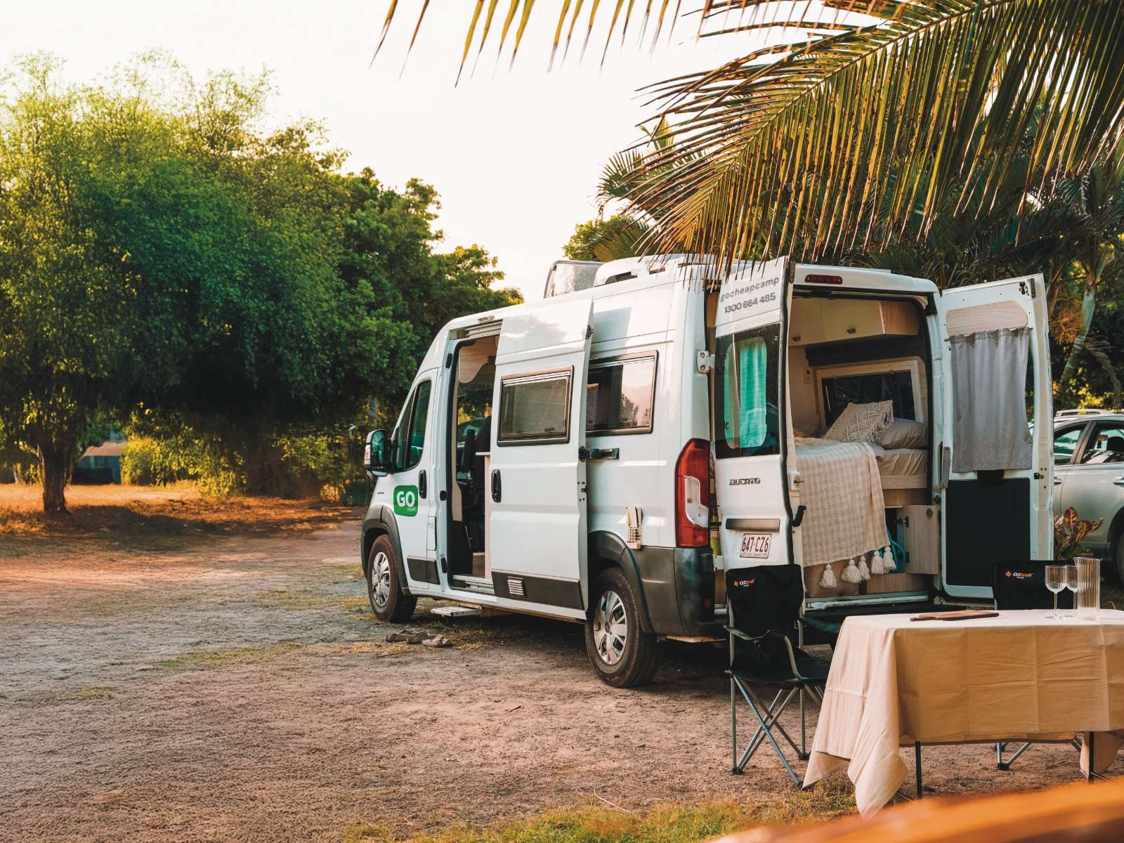 Go Cheap 2 Berth Tamar Campervan, Camper Parkeerplaats