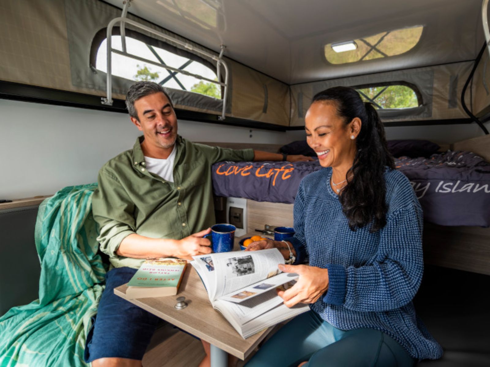 Mighty, 2 Berth 4WD Eethoek