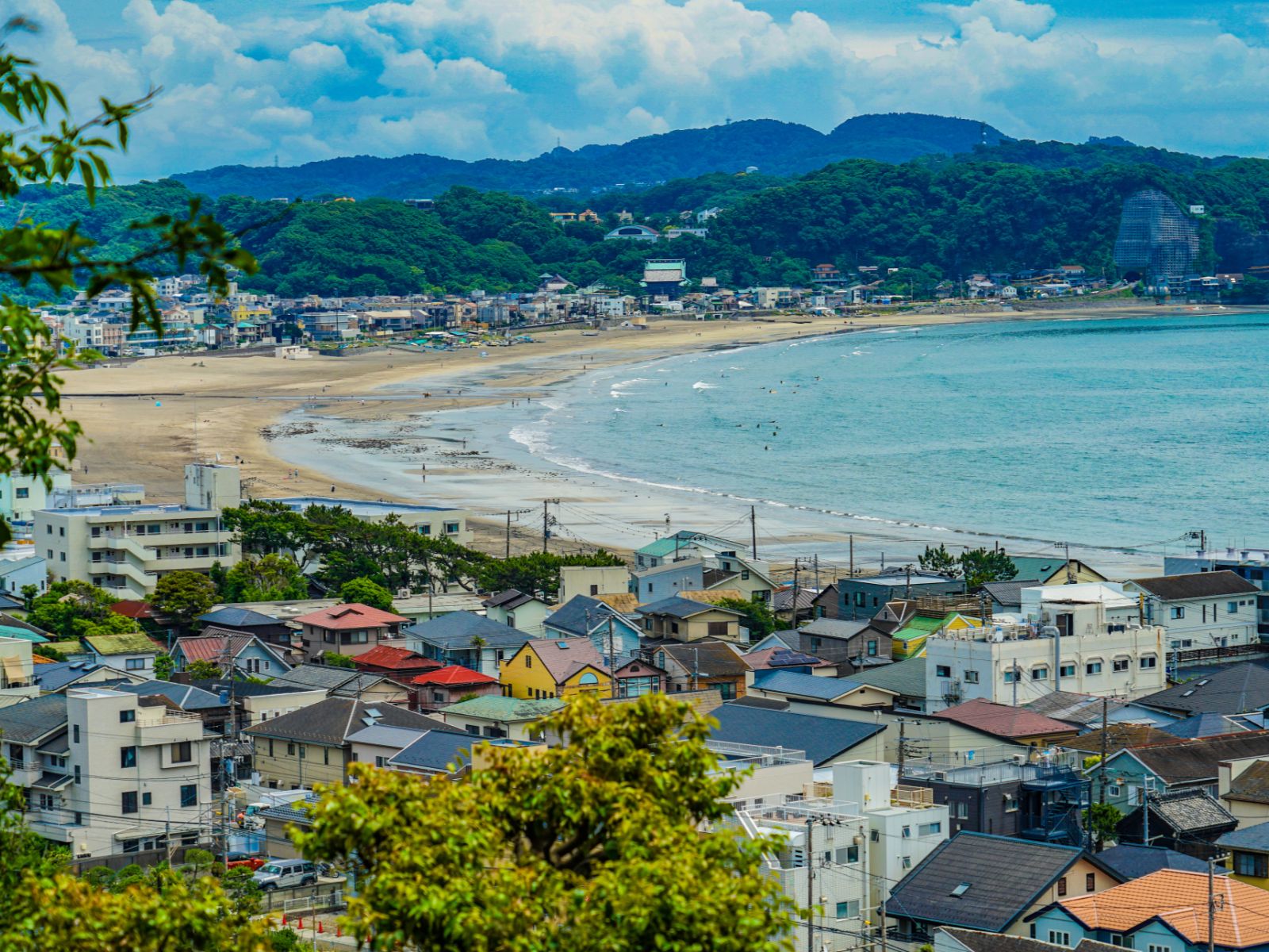 Rondreis Japan, Kamakura, Overzicht Stad En Strand