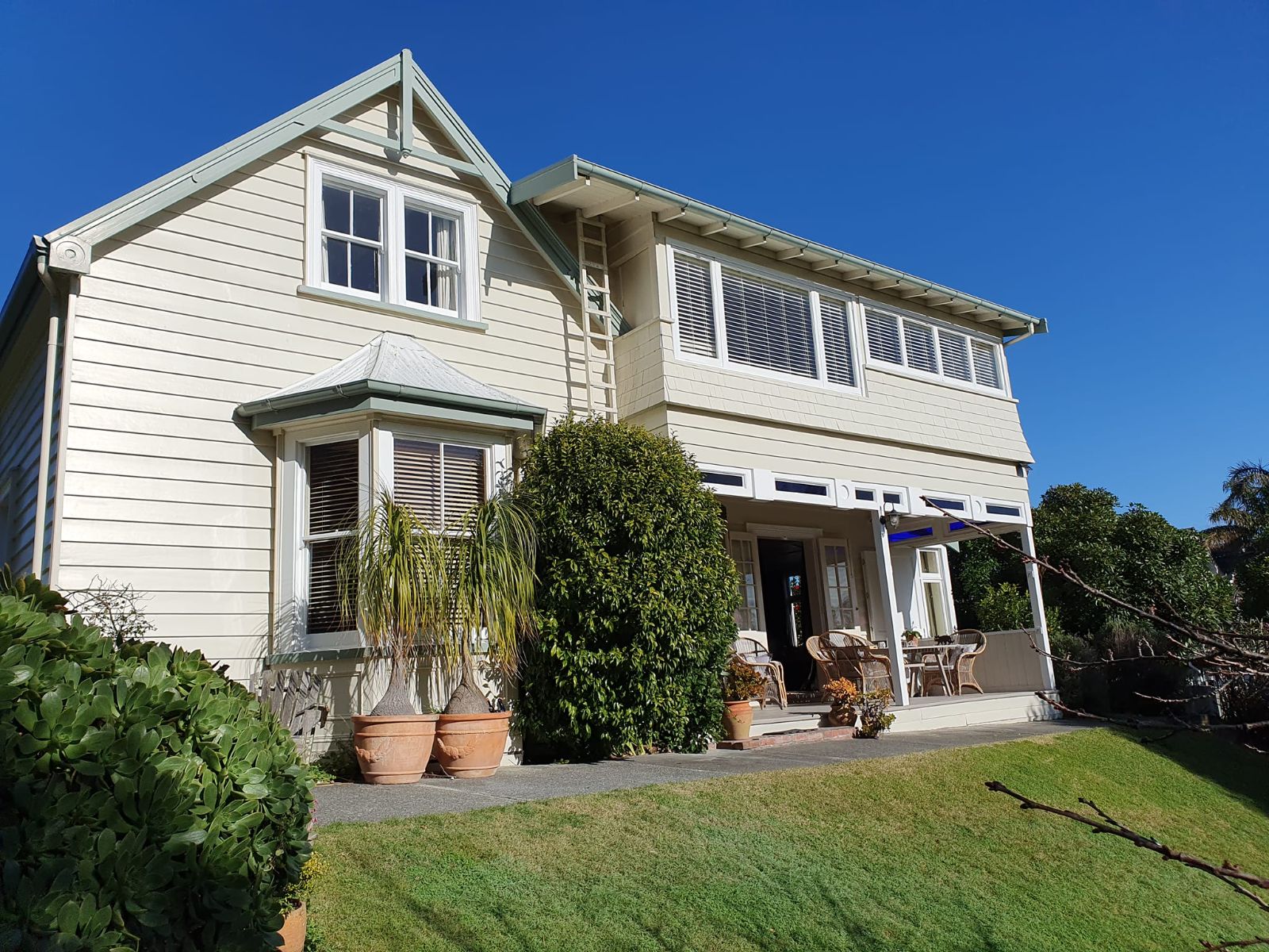 Rondreis Nieuw Zeeland, Napier, Cobden Garden B&B, Vooraanzicht B&b Gebouw