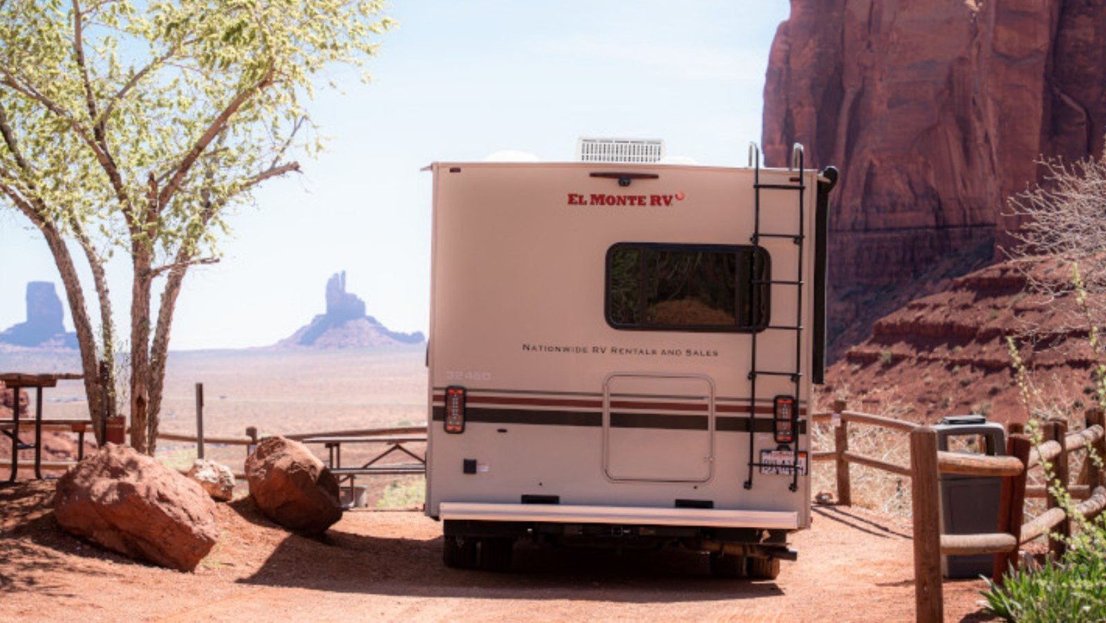 El-Monte-Class-C-Medium_Death-Valley_Utah_New-Mexico- camper op camping