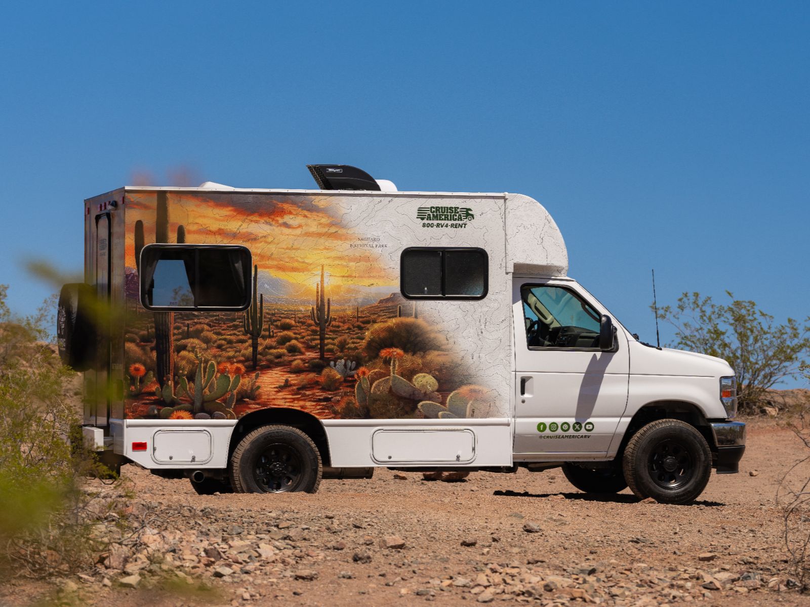 Cruise America, C18 Ultra Compact, Exterieur 2