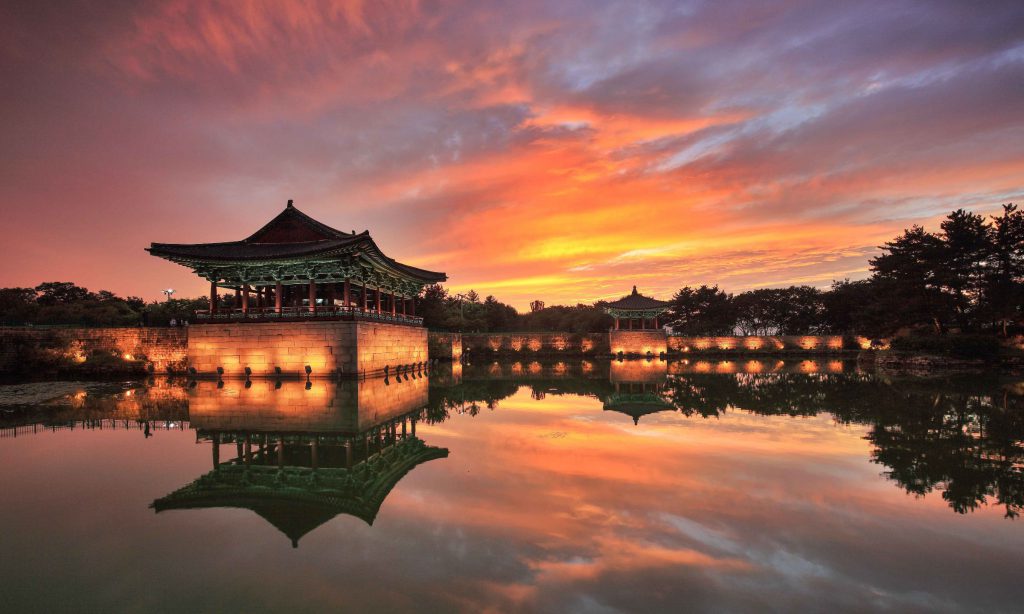 Rondreis Zuid-Korea, Gyeongju, Donggung Paleis, zonsondergang