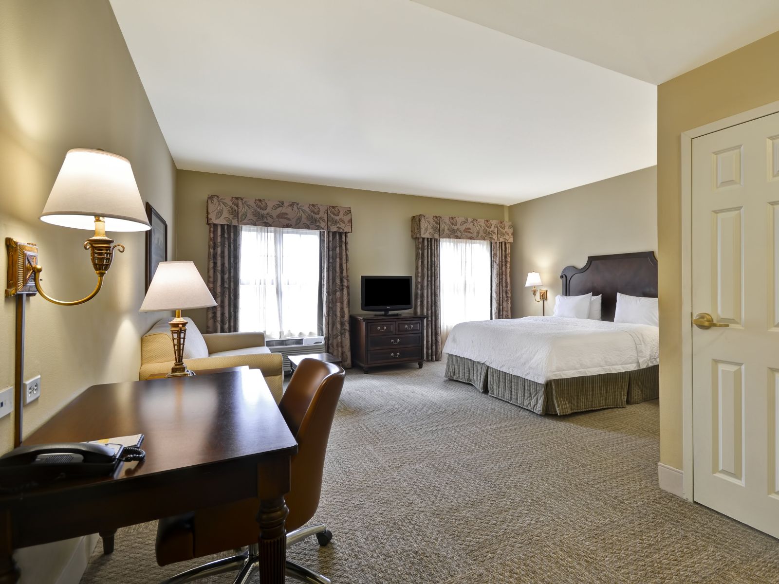 Rondreis Amerika, Hampton Inn & Suites Savannah Historic District, slaapkamer