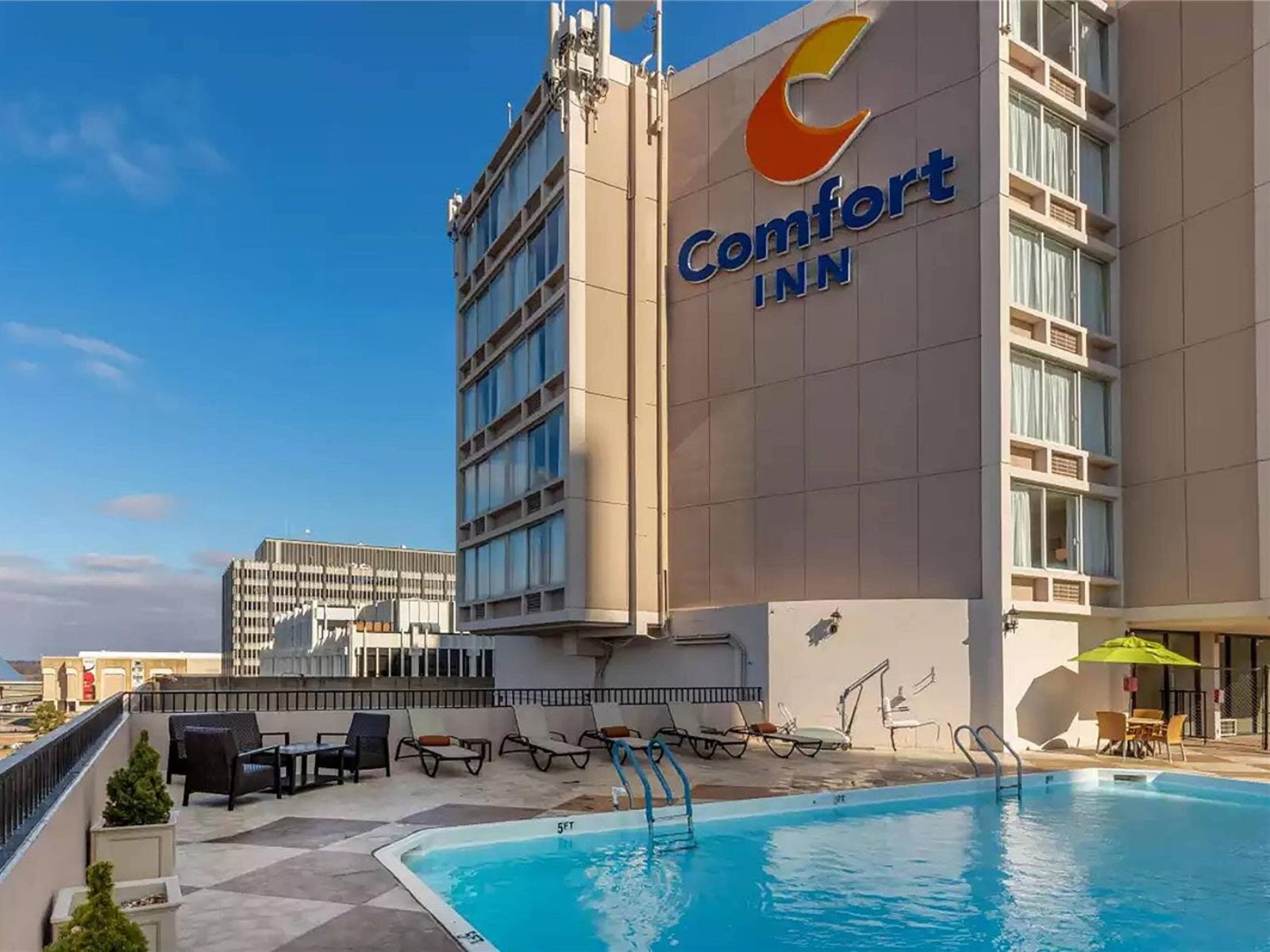 Rondreis Amerika, Memphis, Comfort Inn Downtown Memphis, accommodatie met zwembad