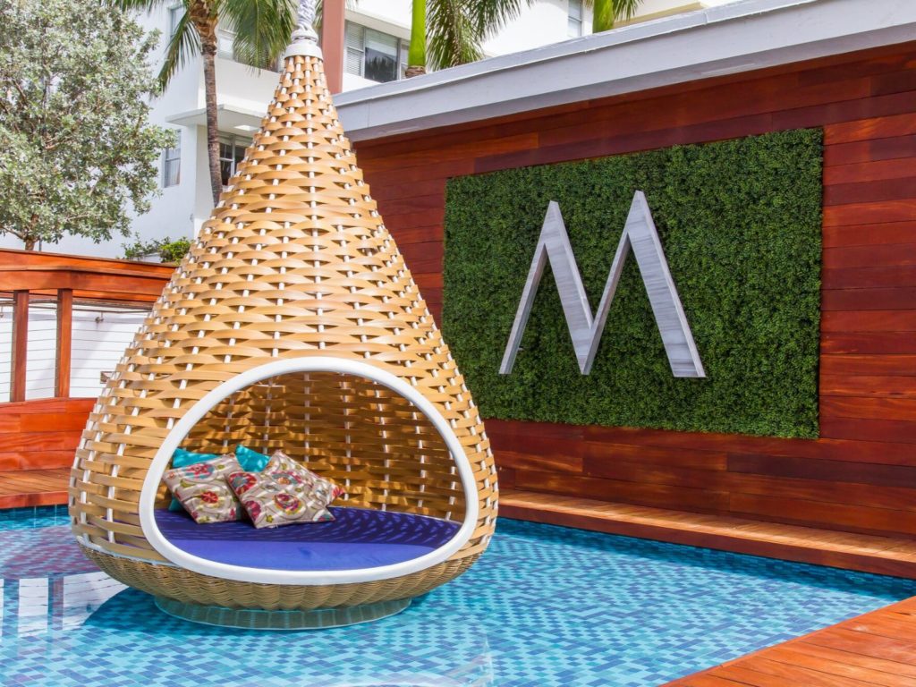 Rondreis Amerika, Miami Beach, Marseilles Hotel, uniek zitje