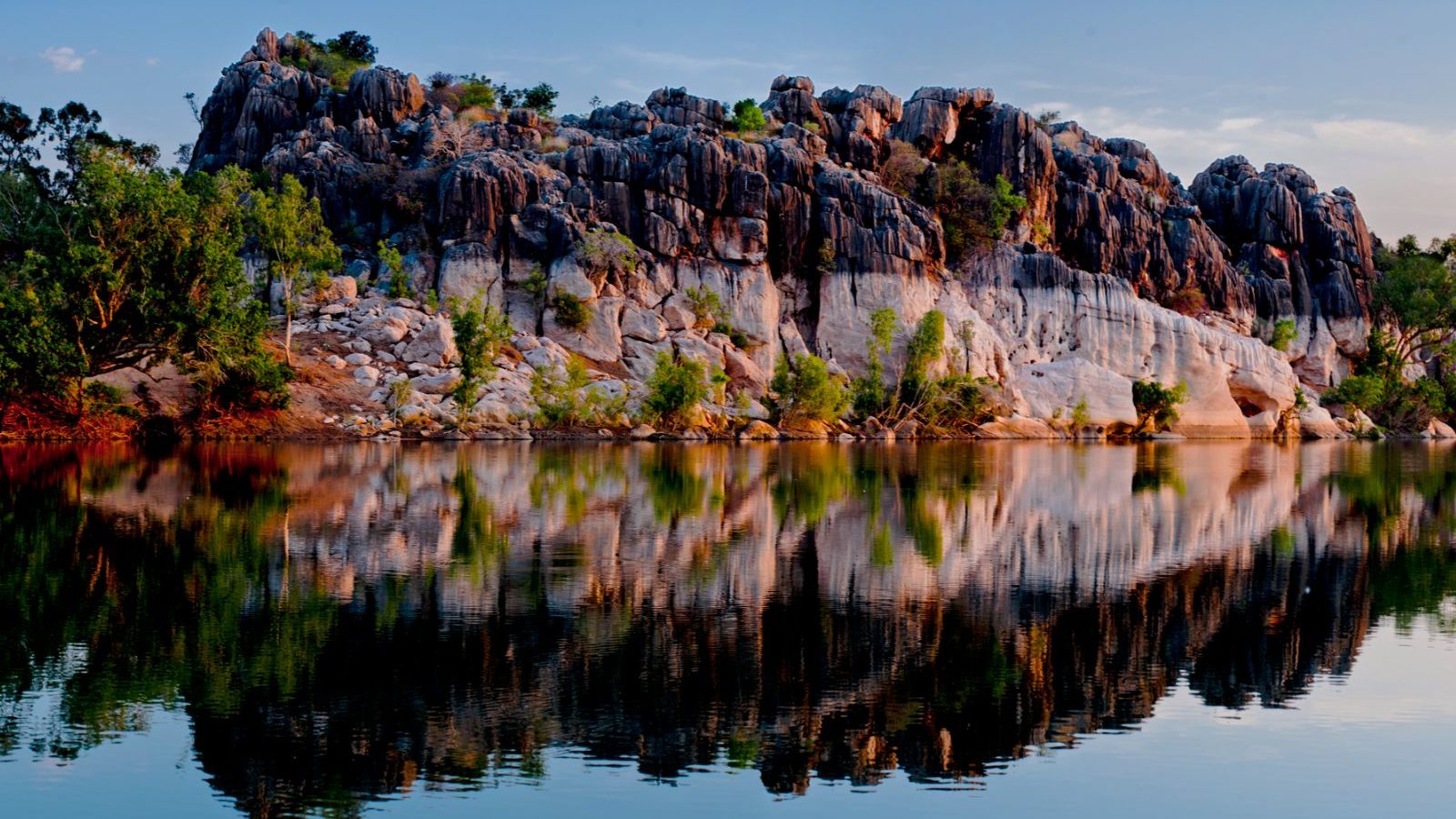Rondreis-Australie-Danggu-Gorge-National-Park-Fitzroy-Rive-en-Geikie-Gorge-aspect-ratio-1000-563