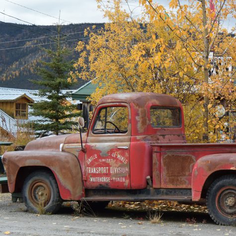 Canada-Yukon-Whitehorse-old-truck