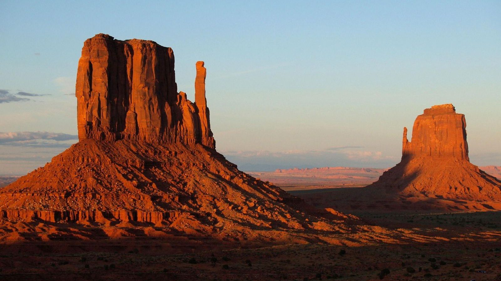 Rondreis Amerika, Monument Valley & Kayenta, butte bij zonsondergang