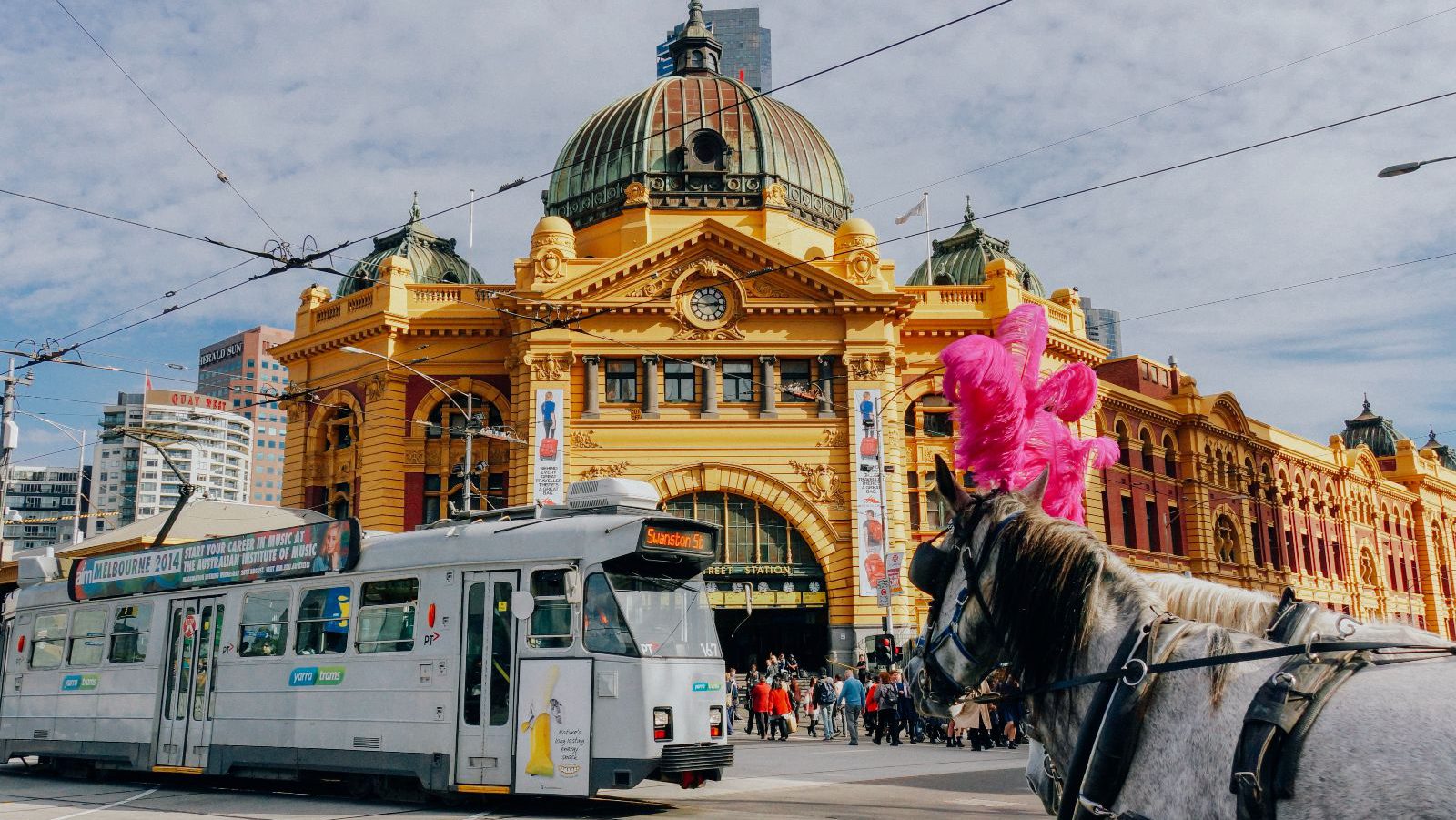 Rondreis Australië, Melbourne, geel treinstation