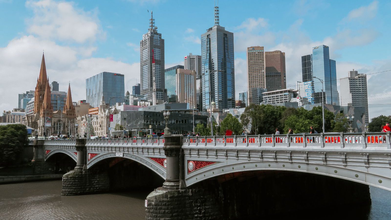 Rondreis Australië, Melbourne, hoogbouw met brug