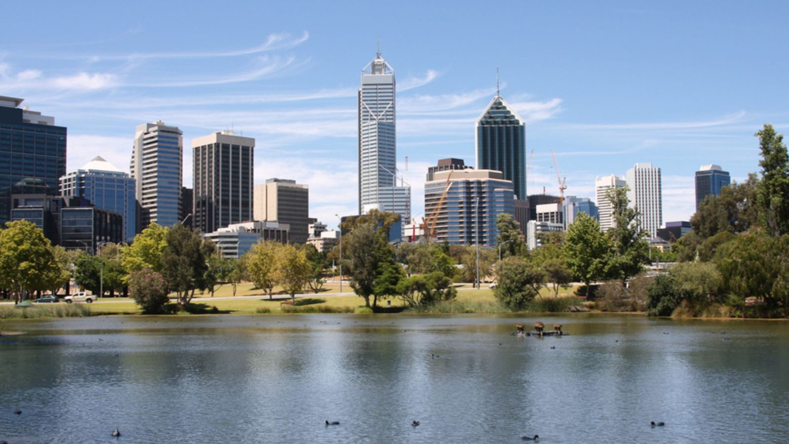 Rondreis Australië, Perth, skyline met park