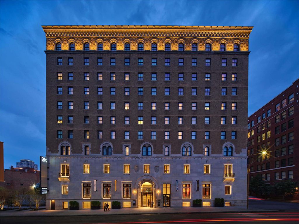 Rondreis Amerika, St Louis, 21c Museum Hotel, buitenaanzicht