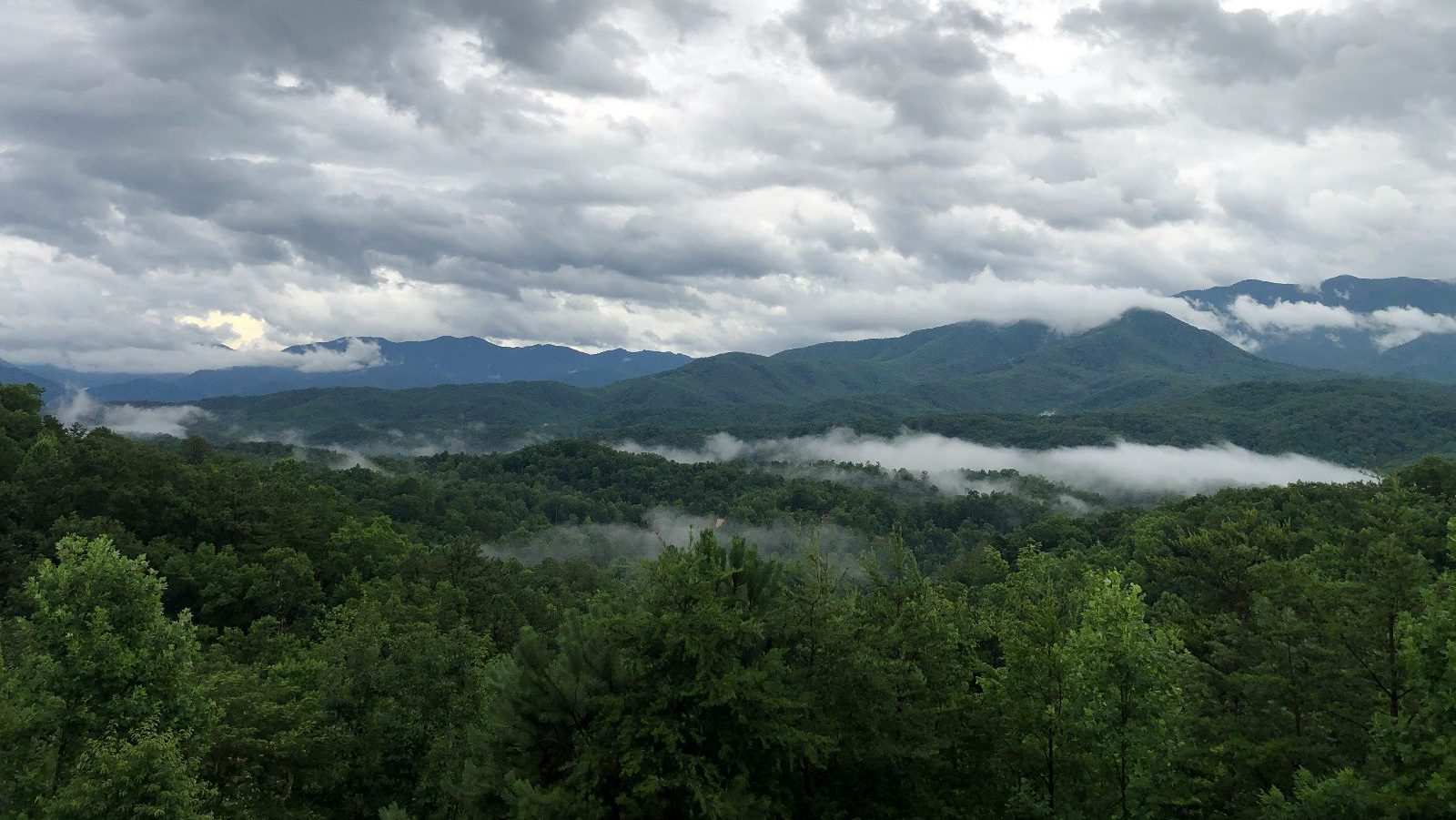 Rondreis Amerika, Gatlinburg & Great Smokey Mountains N.P., uitzicht over het nationale park