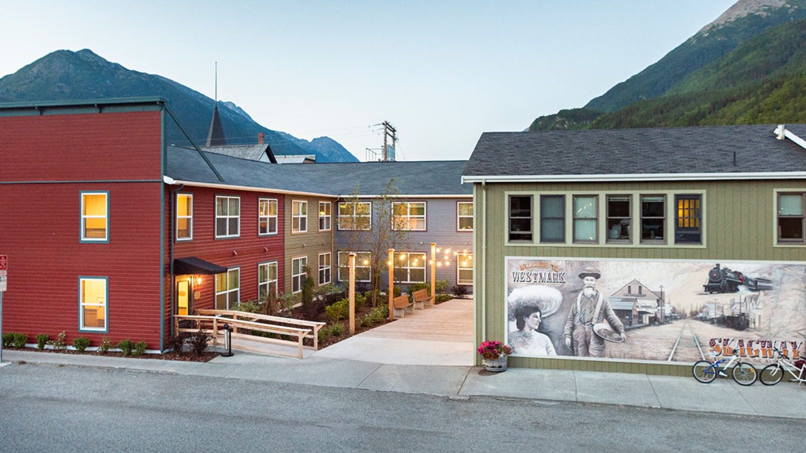 Rondreis Amerika, Skagway, Holland America Skagway Inn, Buitenaanzicht