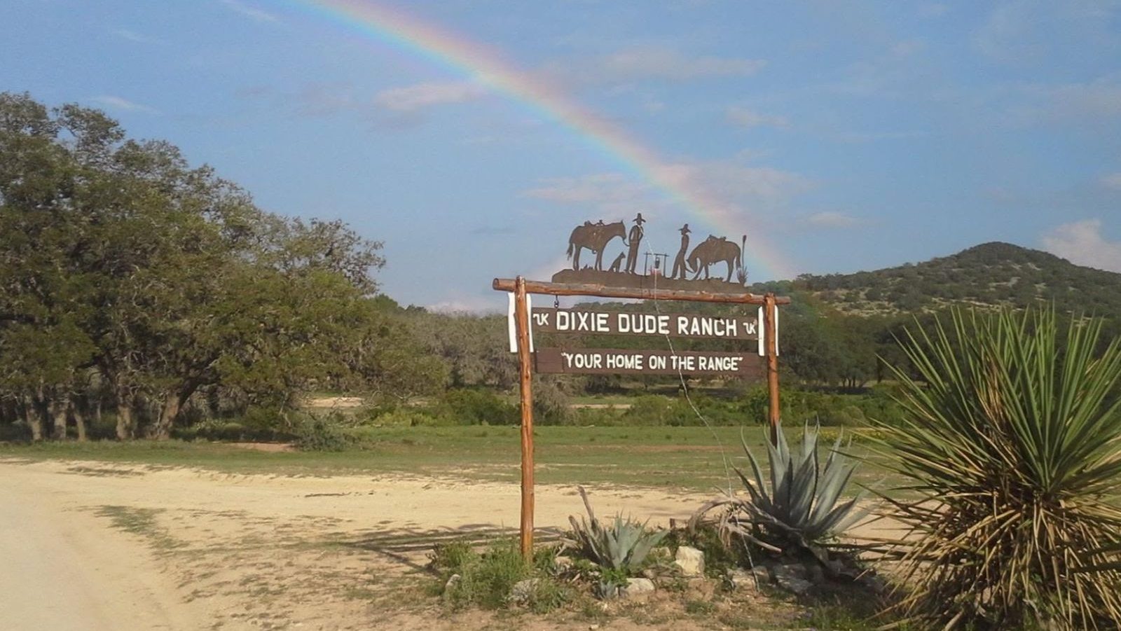 Rondreis Amerika, Texas, Bandera, Dixie Dude Ranch, buitenaanzicht