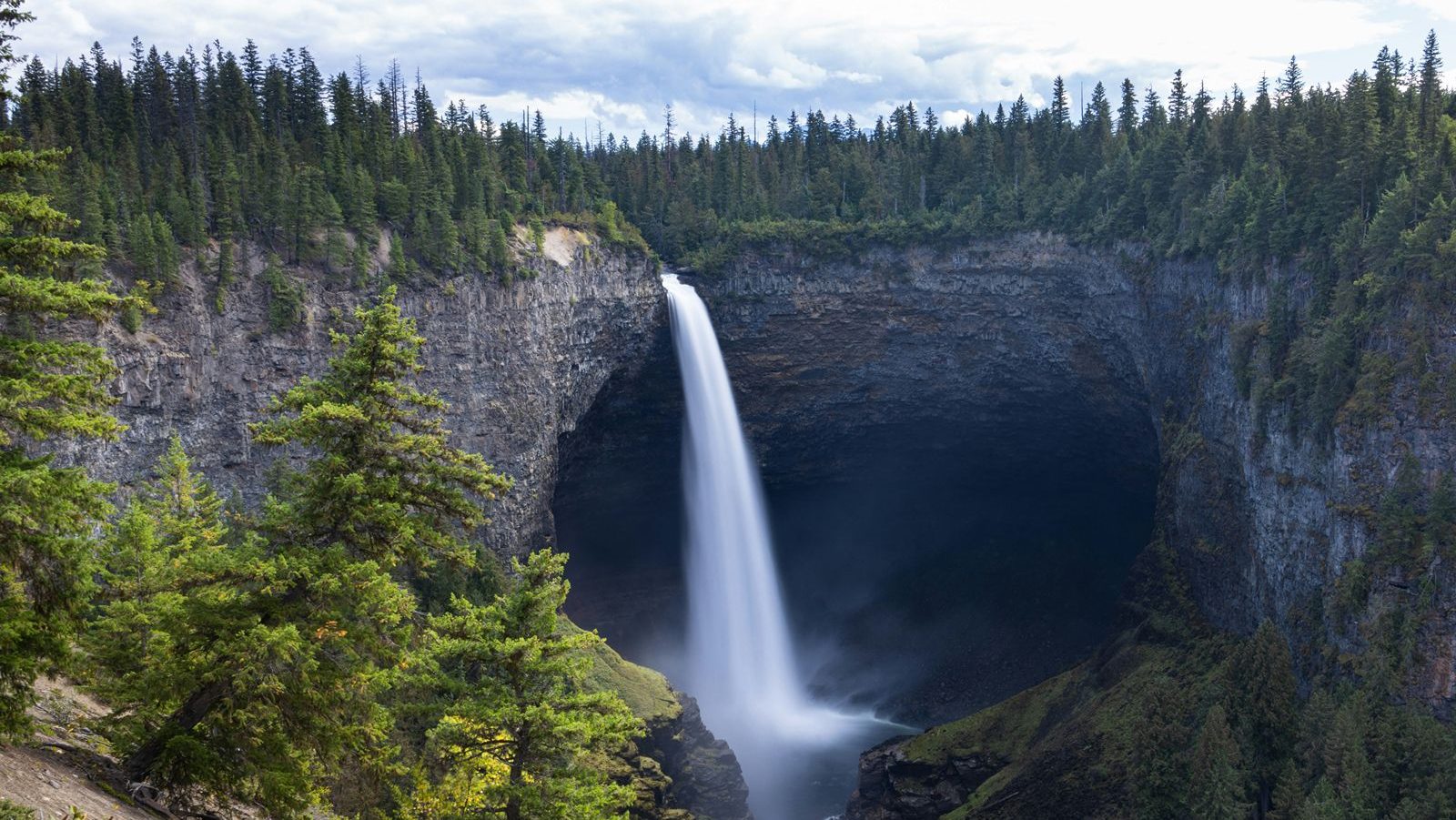 Rondreis Canada, Alberta, Wells Gray, waterval