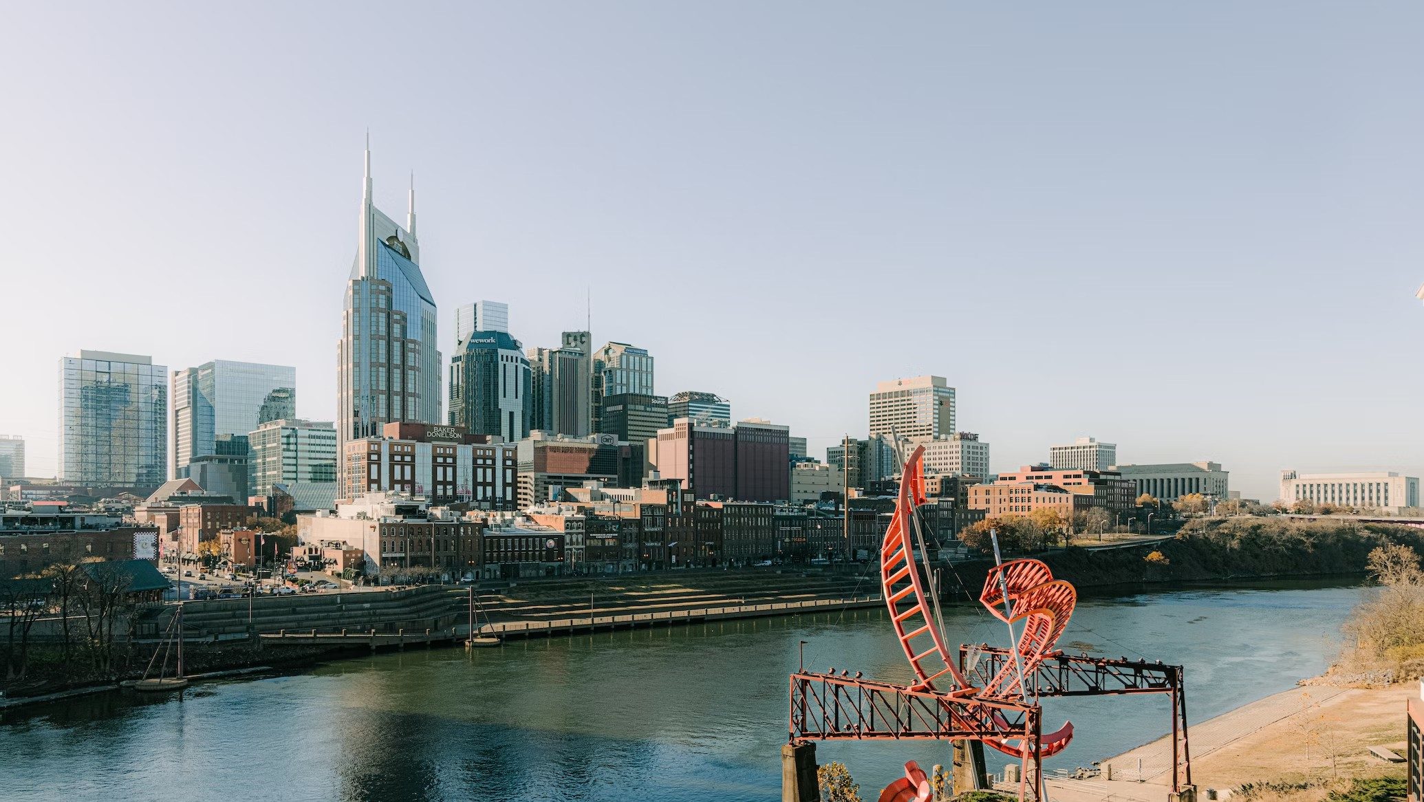Rondreis Amerika, Deep South, Nashville, skyline bij rivier