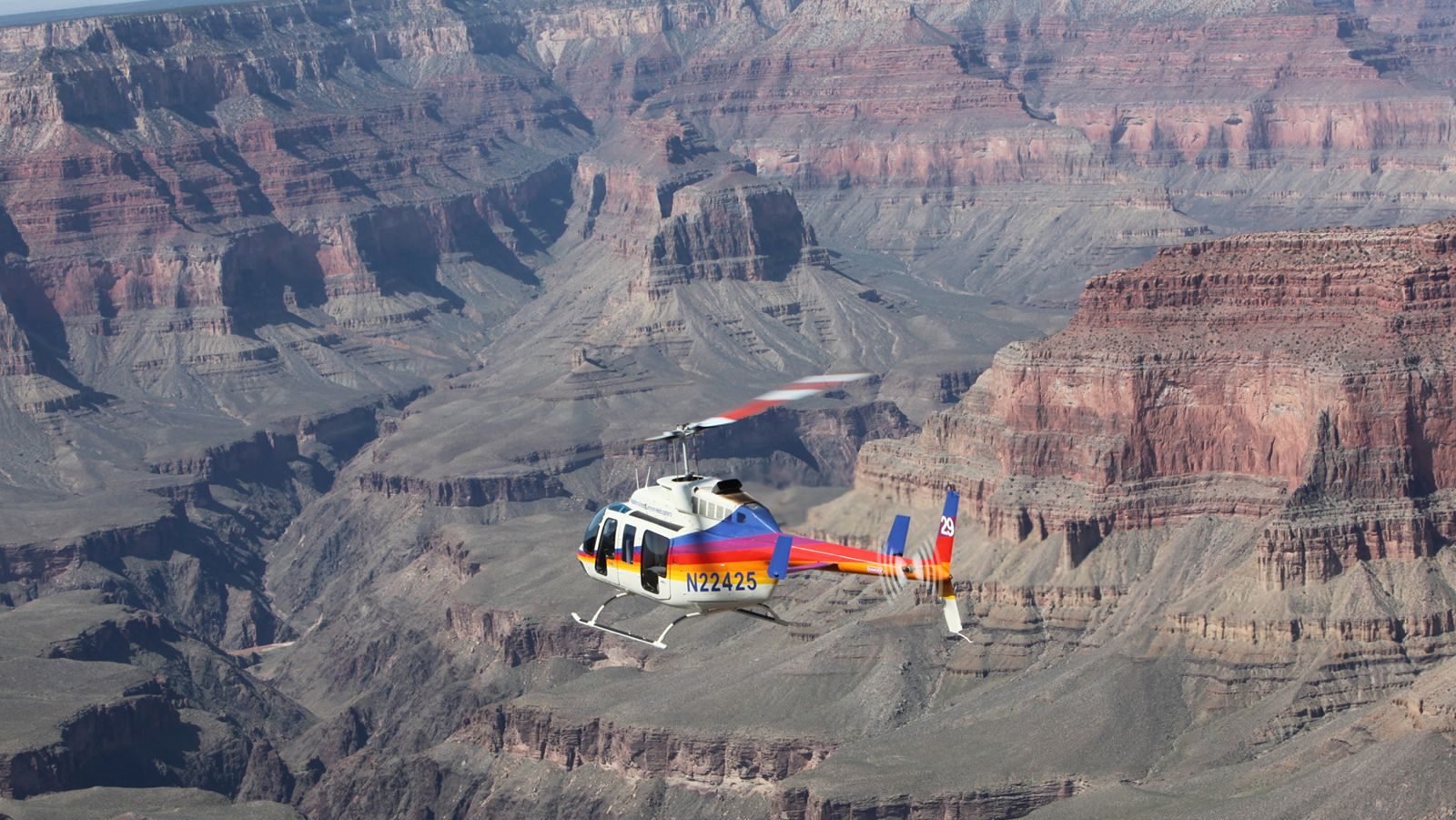 Rondreis Amerika, West-Amerika, Grand Canyon, Helickoptervlucht bonven de Grand Canyon, uitzicht met Helicopter