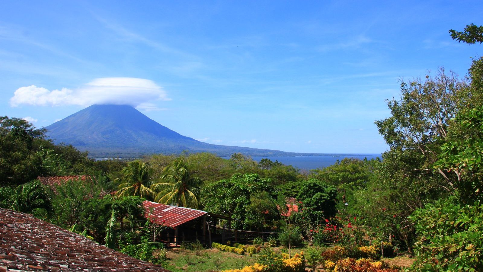 Rondreis Nicaraqua, Isla de Ometepe, uitzicht op vulkaan
